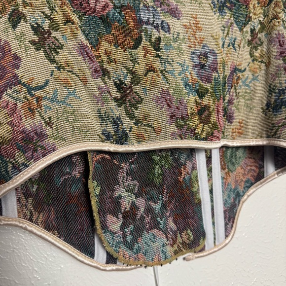 Floral Lace-Up Corset Top - Picture 5 of 6